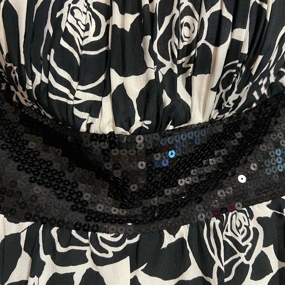 White House Black Market Prom or Homecoming dress - strapless - Picture 2 of 3